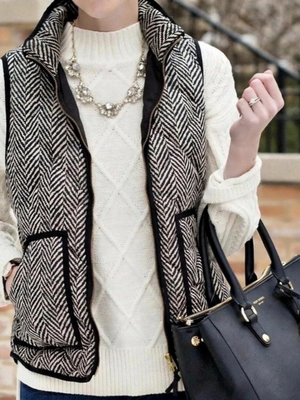 J.CREW Chevron Herringbone Quilted Vest in Black / Cream Size XXS